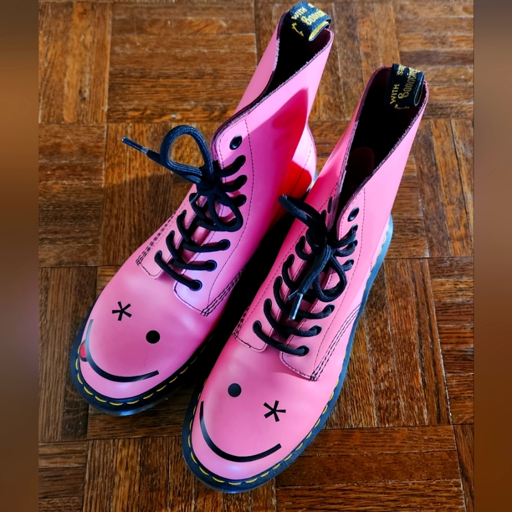 Made in Asia Doc Marten Boots - Picture 3 of 9